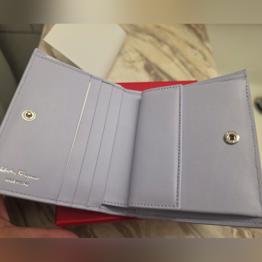 NWT Salvatore Ferragamo Gancini Wallet - Picture 6 of 11